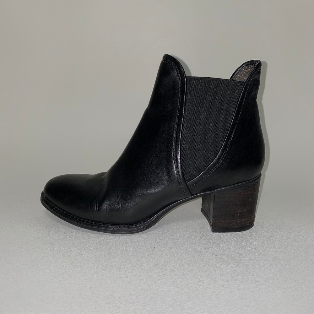 GABRIELLA Leather Boots